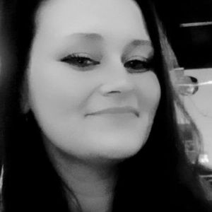 Meet your Posher, Whitney